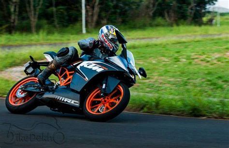 Ktm Rc 200 Vs Ktm Rc 390 Bike Comparison Bikedekho