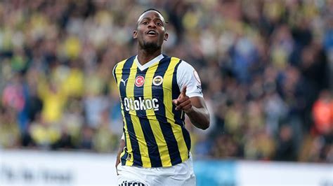 Fenerbah E De Michy Batshuayi Den Nc Gol Sevinci Fenerbah E