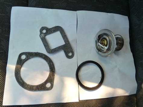 Замена термостата ЗМЗ 406 не снимая корпуса с блока + болт от 2108 ...