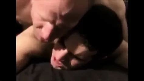 Un Mec H T Ro Tromp Se Fait Baiser Pour La Premi Re Fois Par Un Gay Xhamster