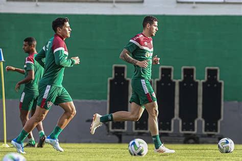 Escala O Do Fluminense Nino Treina E Aumenta Chances De Enfrentar O