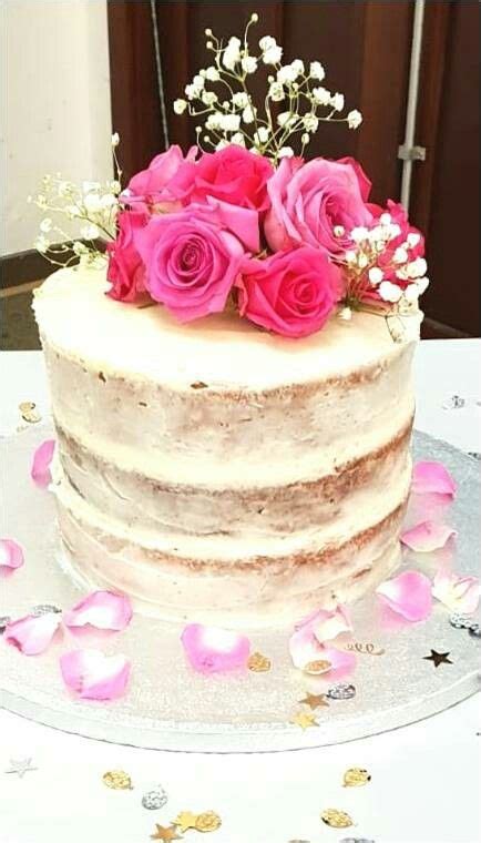 LOVEly Ideas Naked Cake With Fresh Flowers My Friend Shalini D Made This Beautiful Cake