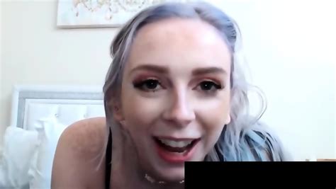 Horny Blonde Wildly Penetrates Her Pussy With Dildo