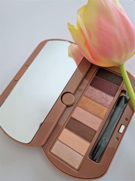 Bourjois Eye Catching Nude Palette