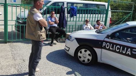 Za Bajram dobili otkaze bez objašnjenja Radnici blokirali izbjeglički