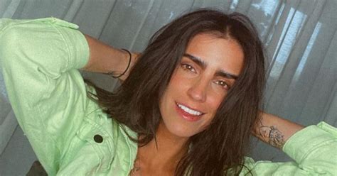 Bárbara de Regil posó en bikini y cautivó a sus seguidores Las estrías de mis boobis están