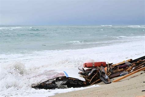 Cutro Tragedia Migranti Il Mare Restituisce Un Altra Vittima