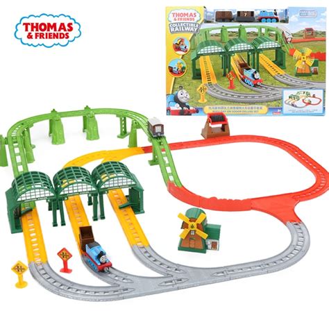 Thomas & Friends Collectible Railway Busy Day on Sodor Deluxe Set ...