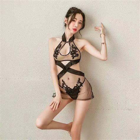 Chinese Style Embroidered Lingerie Latest Sexy Pajamas Fashion Translucent Pajamas Sexy Lingerie