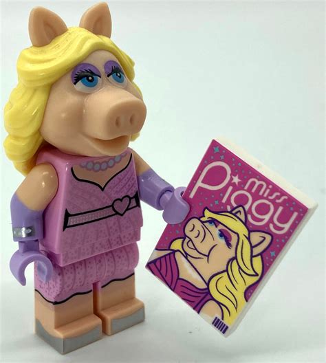 The Muppets - Miss Piggy – Bricks & Minifigs Littleton