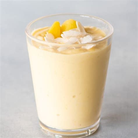 4-Ingredient Mango Smoothie Recipe (No Bananas) | Wholefully