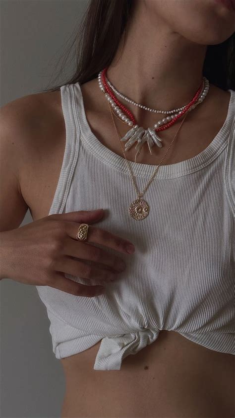 Украшения из жемчуга aesthetics pearl | Beaded jewelry, Trending ...