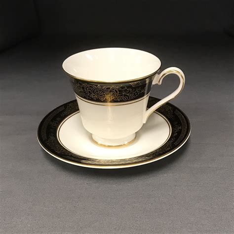 Royal Doulton Albany H5041 Cup And Saucer Echos China