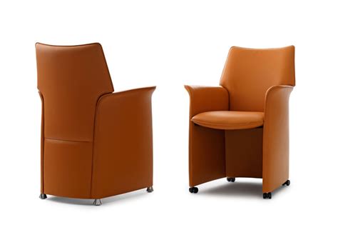 Leolux Tamarinde Eetkamerfauteuil Dutch Design Hoogebeen Interieur