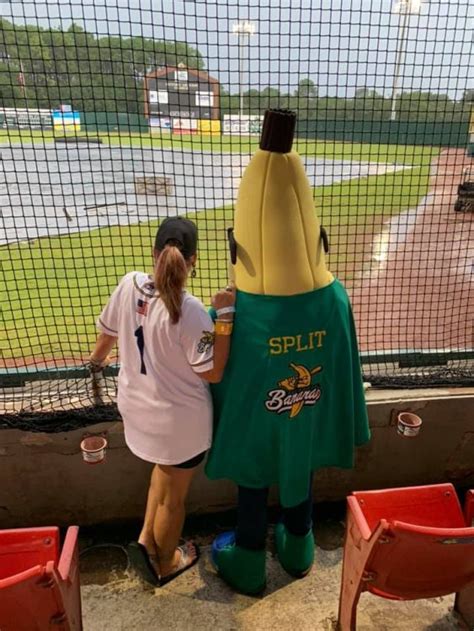 Optim S Savannah Bananas Fan Of The Year Crowned Optim Health System