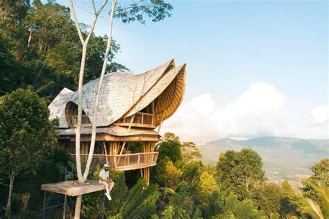 LaputaVilla#2 “The Bamboo Castle in The Sky" - Treehouses for Rent in ...