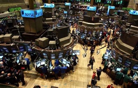 Wall Street Arranca La Semana En Rojo Con La Resaca De Los Resultados