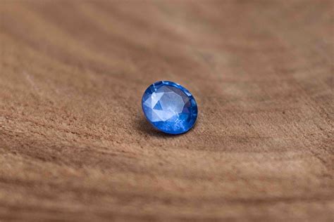 Blue Sapphire (Cornflower) | Udamina Gems