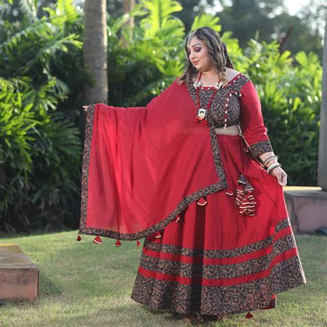 Flaunt Your Curves 13 Fashion Tips For The Stylish Curvy Indian Woman