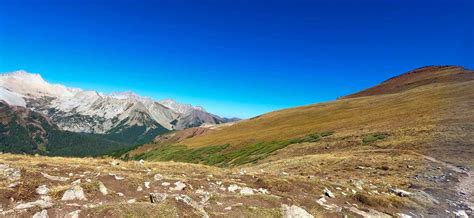 The Ten Essentials: The Must-Have Gear for Hiking in Colorado - Day ...