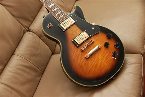 Epiphone Les Paul Custom Plus Vintage Sunburst