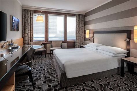 HILTON GENEVA HOTEL & CONFERENCE CENTRE $196 ($̶2̶1̶8̶) - Updated 2023 Prices & Reviews - Canton ...