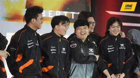 Fnatic ONIC 21 Menit Tanpa Kill Lawan EVOS Glory CW Beri Tanggapan