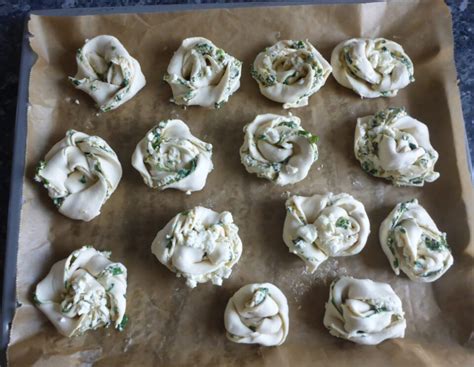 B Rlauchschnecken Mit Bl Tterteig Ester Kocht