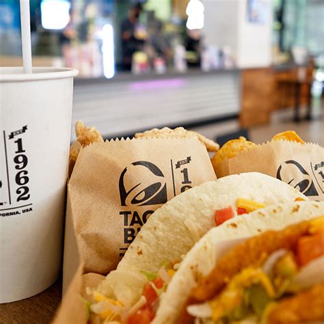 Heres Everything You Need To Know About Taco Bells New ‘dipping Tacos