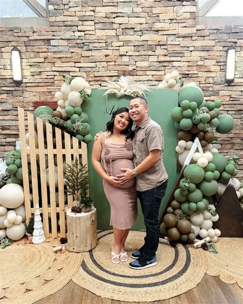 Adorable Matching Baby Shower Outfit Ideas For Mom And Dad