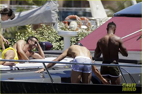 Cristiano Ronaldo Shows Off His Shirtless Ripped Physique In Ibiza Photo 3670258 Cristiano