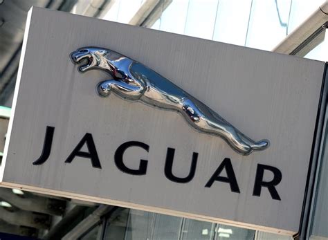 Jaguar Land Rover suprimirá 4 500 empleos a nivel global para reducir