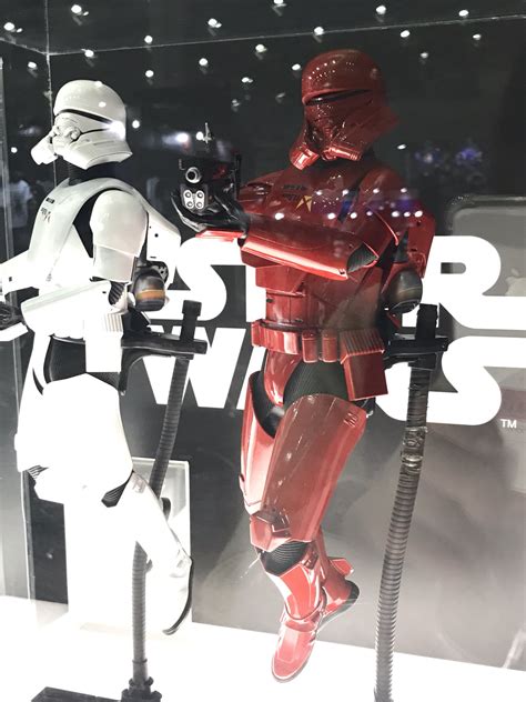 New Star Wars The Rise Of Skywalker Hot Toys At Tokyo Comic Con The Toyark News