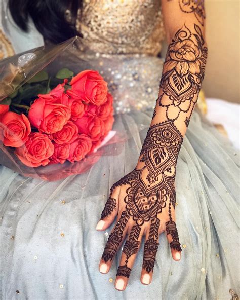 2 558 Likes 10 Comments Gopihenna On Instagram Bridal Henna For