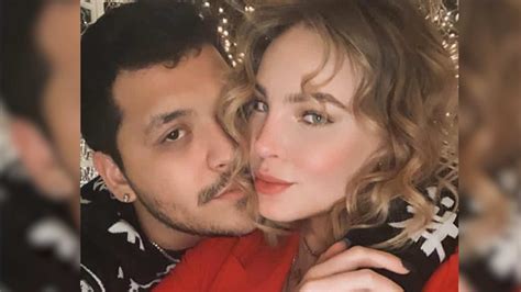 Christian Nodal confiesa cuál es el peinadito que le fascina de Belinda