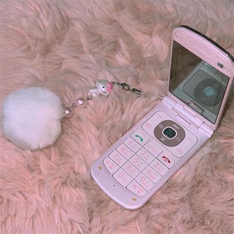 Pin By Marceline On 999 Flip Phone Aesthetic Retro Phone Old Phone