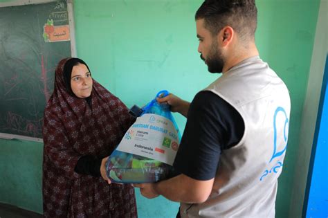 Campaign Gaza Masih Berduka Berikan Bantuan Darurat Untuk Gaza