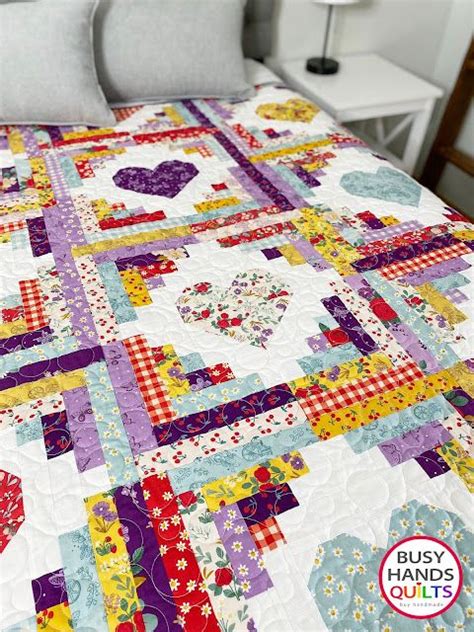 Quilty Cabins Quilt Pattern A Throw Quilt In Sweet Picnic Heart