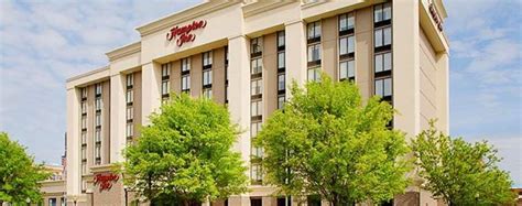 Hampton Inn Louisville Downtown, Louisville - HotelTonight