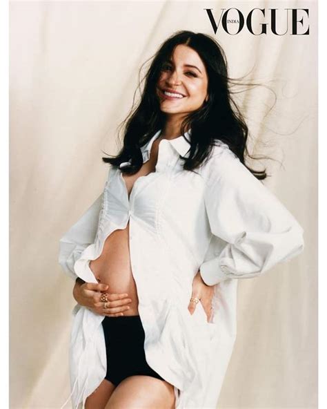 Before Heading To Hospital Anushka Sharma Shares Pregnancy Photoshoot