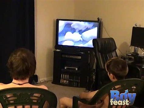 Jared Has Some Company While He Jerks Off XVIDEOS