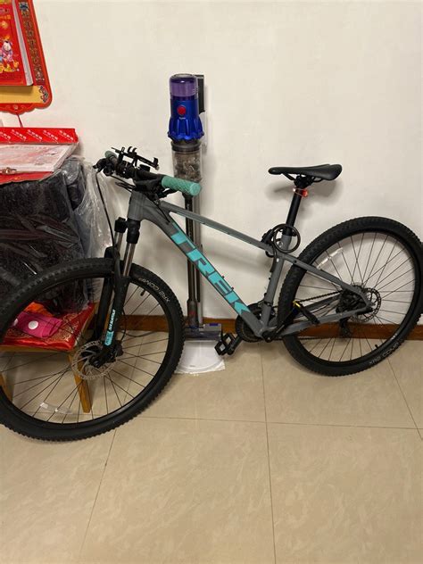 Trek marlin 5, Sports Equipment, Bicycles & Parts, Bicycles on Carousell