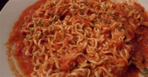 Robins Recipe Box Ramen Noodles With Cheesy Tomato Sauce