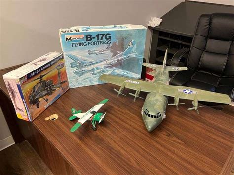 (4) Aircraft Diecast Models - JJ Merchant