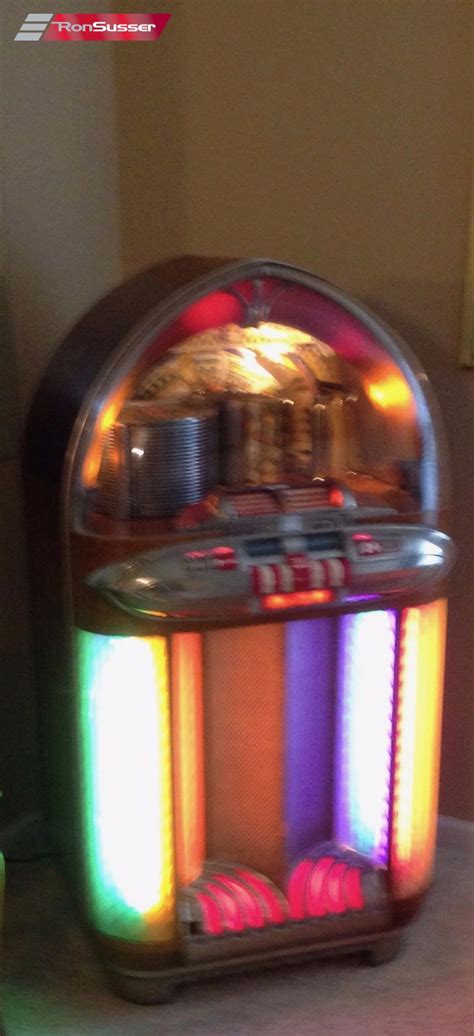 Wurlitzer Model 1100 Jukebox 1948 Mechanically Restored