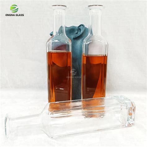 Jingna Wholesale 1000ml Glass Unique Bottle 700ml Square Whiskey