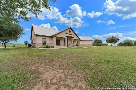 sherwood road atascosa tx  mls  zillow