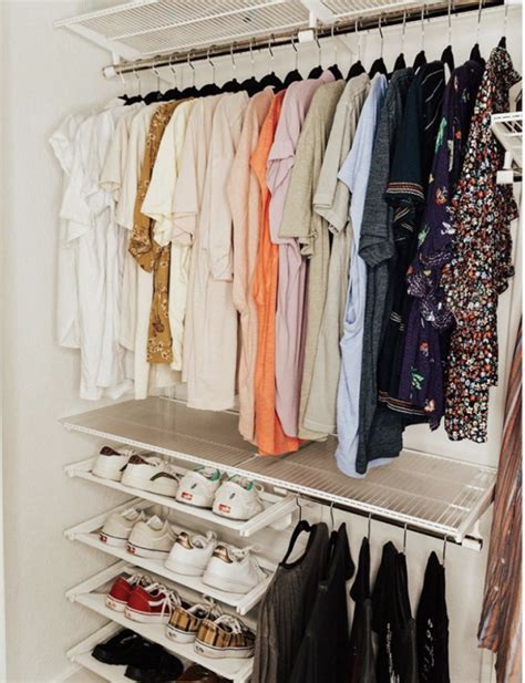 home staging ideas  sell  home faster barely keeping