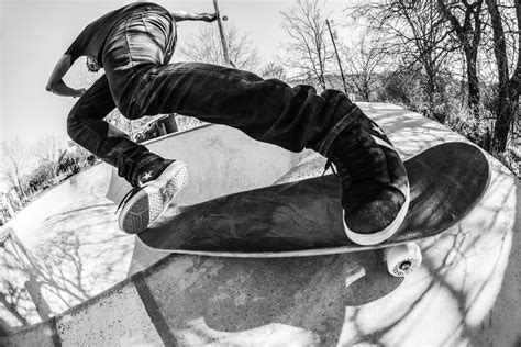 ARTO SAARI | Skateboard photography, Skate photos, Arto saari