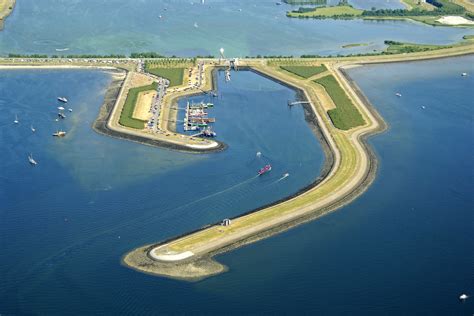 Borgsediep Harbor in Tholen, Zeeland, Netherlands - harbor Reviews ...